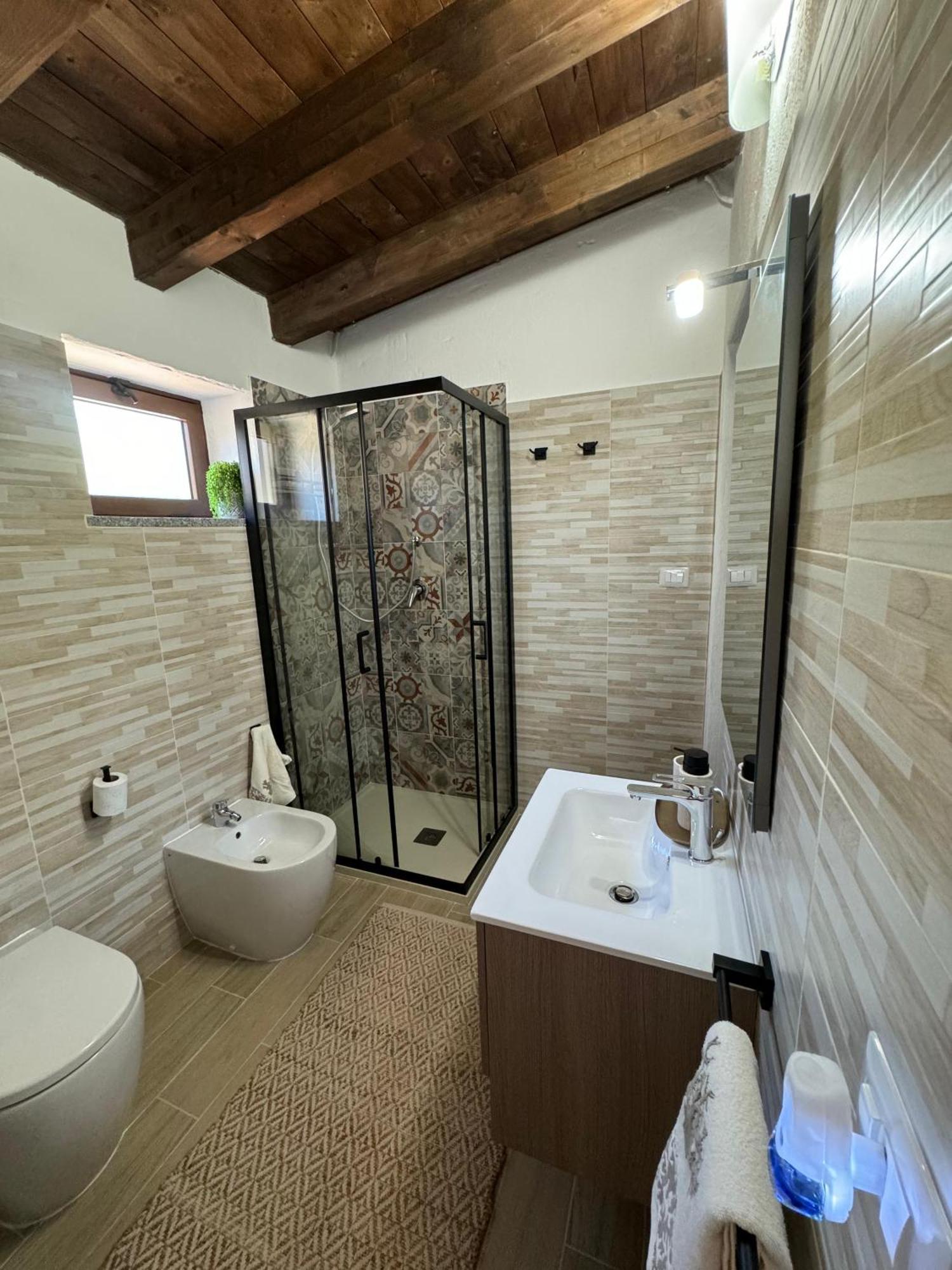 Casa Vacanze Con Piscina E Vista Mare Esclusiva Per Coppie E Famiglie, Relax E Tranquillita 테르테니아 외부 사진